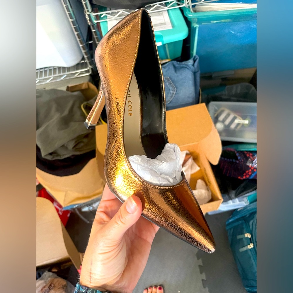 Kenneth Cole heels brand new